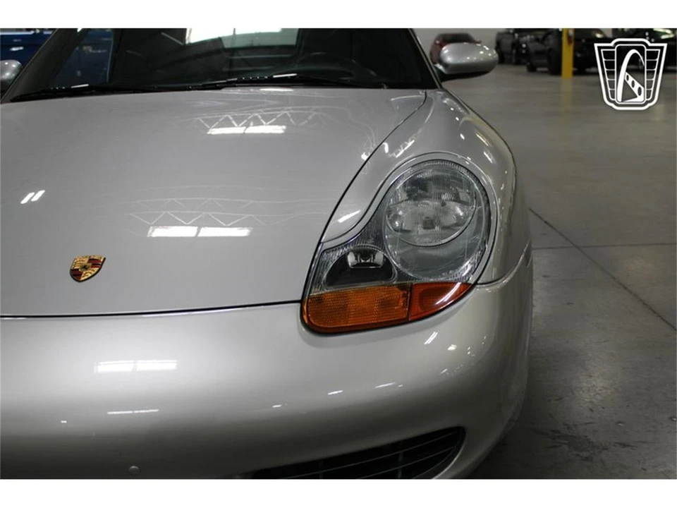 2001 Porsche 986 Boxster - Image 11 of 31