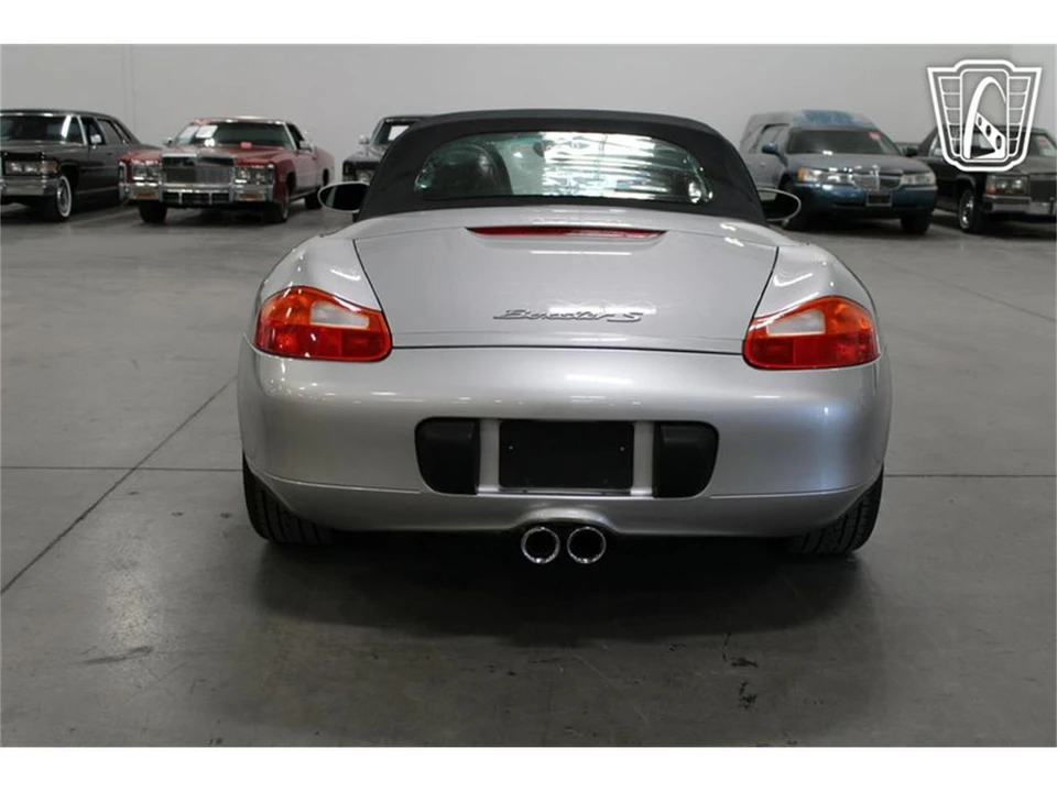 2001 Porsche 986 Boxster - Image 28 of 31