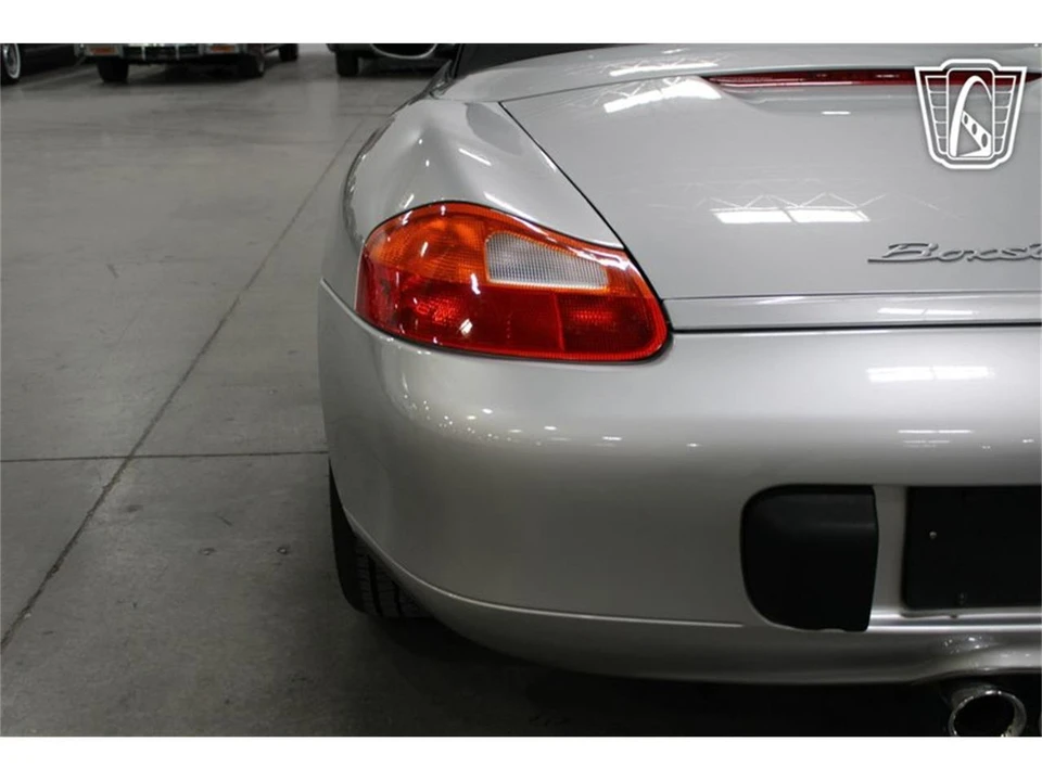 2001 Porsche 986 Boxster - Image 29 of 31