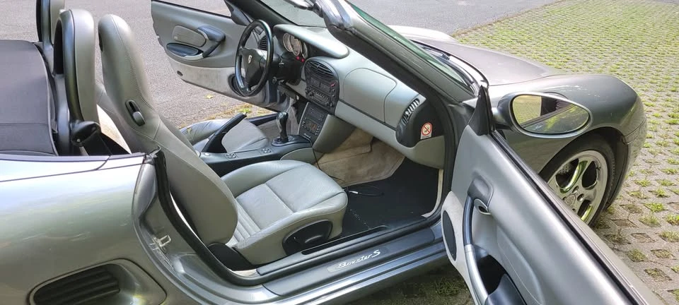 2001 Porsche 986 Boxster S - Image 17 of 20