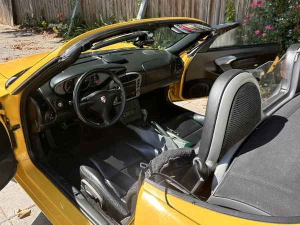 2001 Porsche 986 Boxster - Image 11 of 18