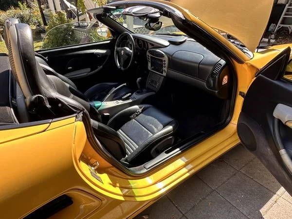 2001 Porsche 986 Boxster - Image 13 of 18