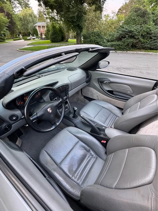 2001 Porsche 986 Boxster - Image 9 of 16