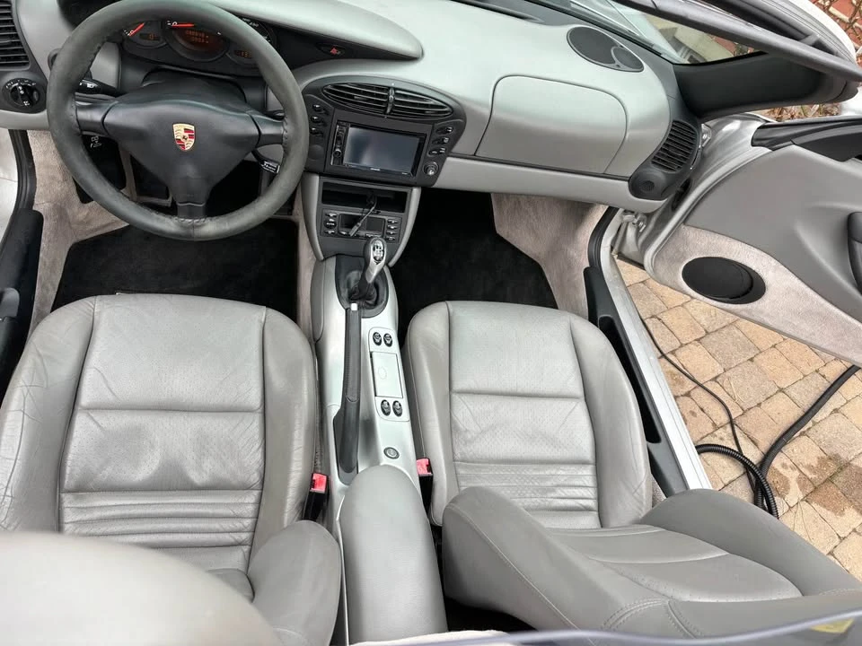 2001 Porsche 986 Boxster - Image 13 of 16