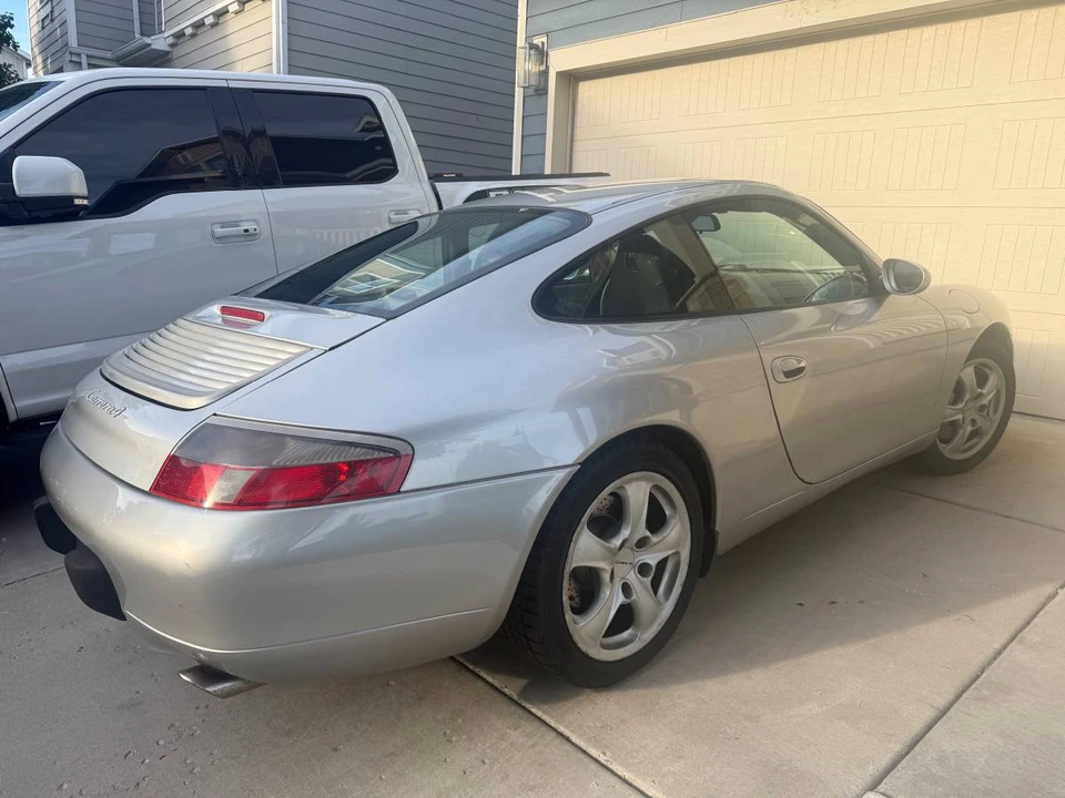 2001 Porsche 996 Carrera 4 - Image 19 of 21