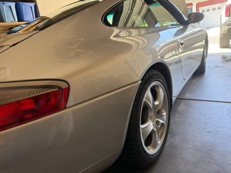 2001 Porsche 996 Carrera 4 - Image 6 of 21