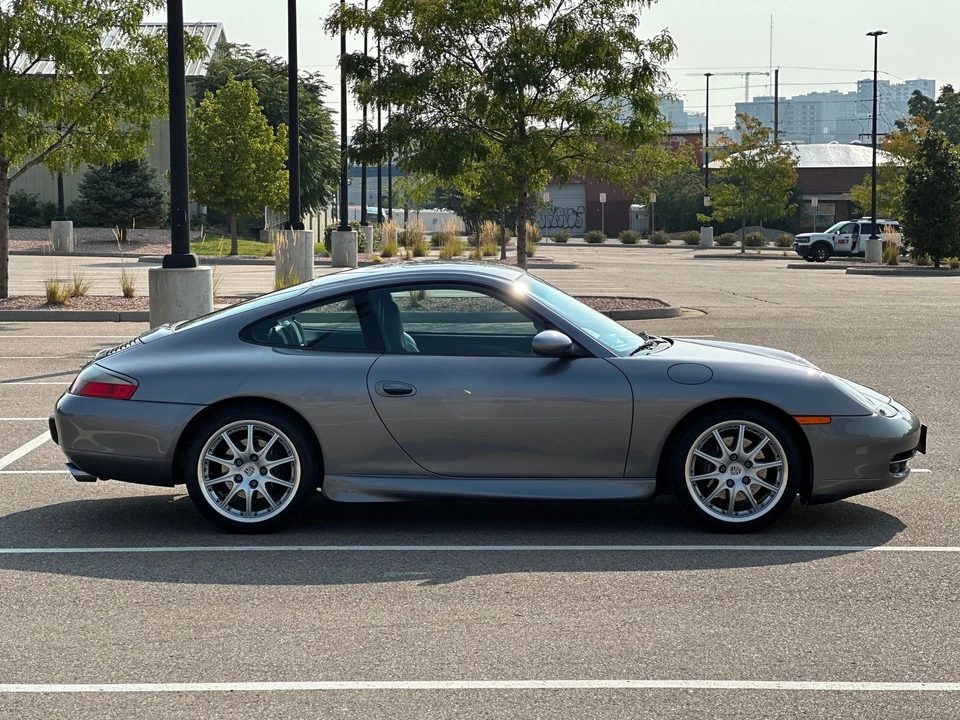 2001 Porsche 996 Carrera - Image 5 of 29