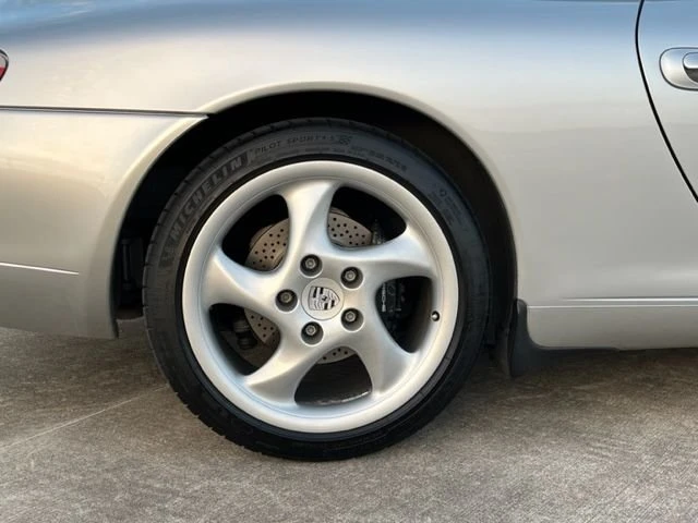 2001 Porsche 996 Carrera - Image 13 of 13