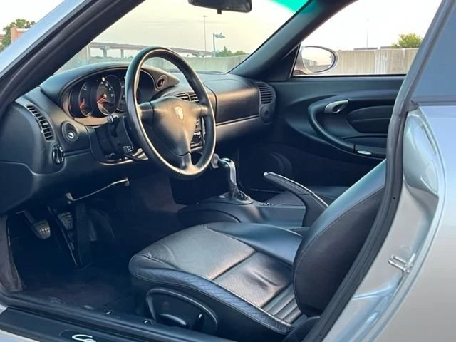 2001 Porsche 996 Carrera - Image 9 of 13