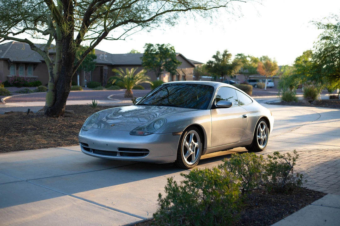 2001 Porsche 996 Carrera - Image 11 of 20