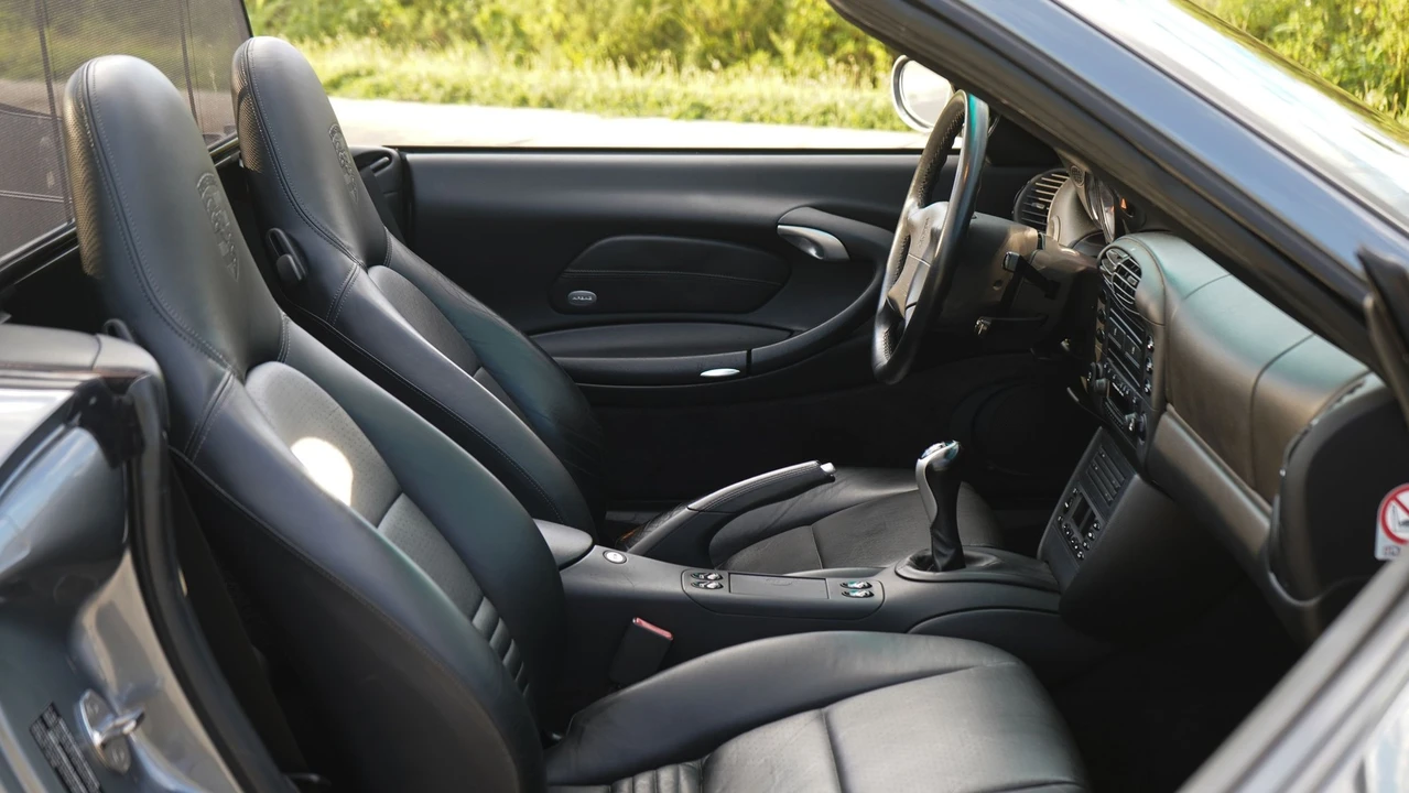 2001 Porsche 996 Carrera - Image 4 of 10