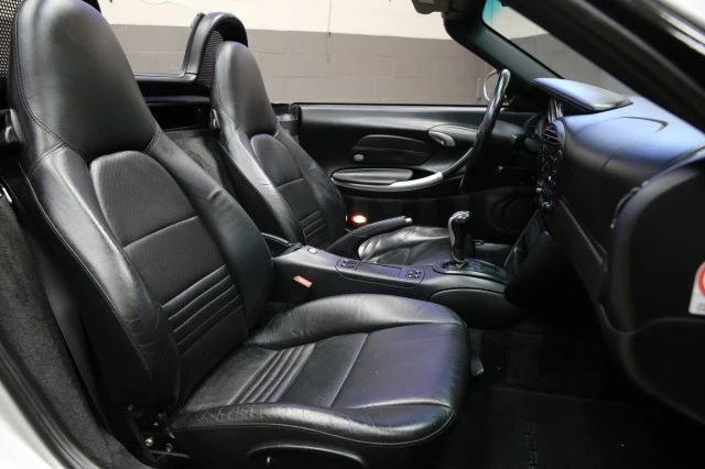 2001 Porsche 986 Boxster S - Image 11 of 24