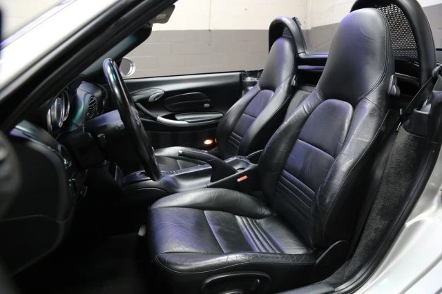 2001 Porsche 986 Boxster S - Image 9 of 24
