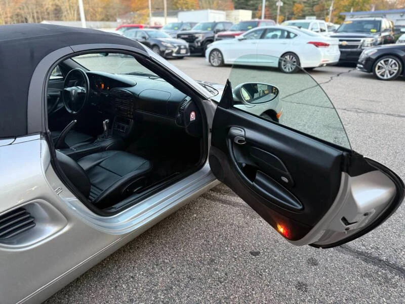 2001 Porsche 986 Boxster - Image 15 of 20