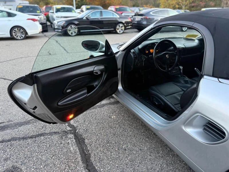 2001 Porsche 986 Boxster - Image 16 of 20