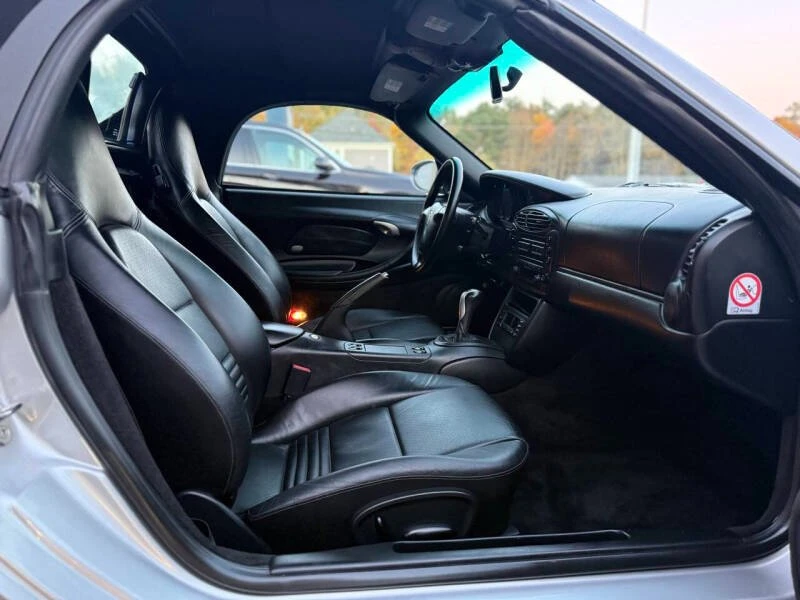 2001 Porsche 986 Boxster - Image 11 of 20