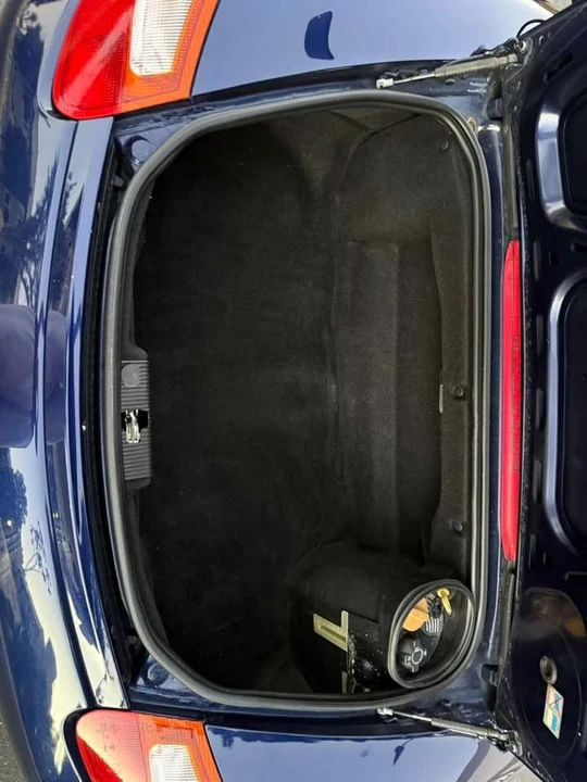 2001 Porsche 986 Boxster - Image 17 of 20