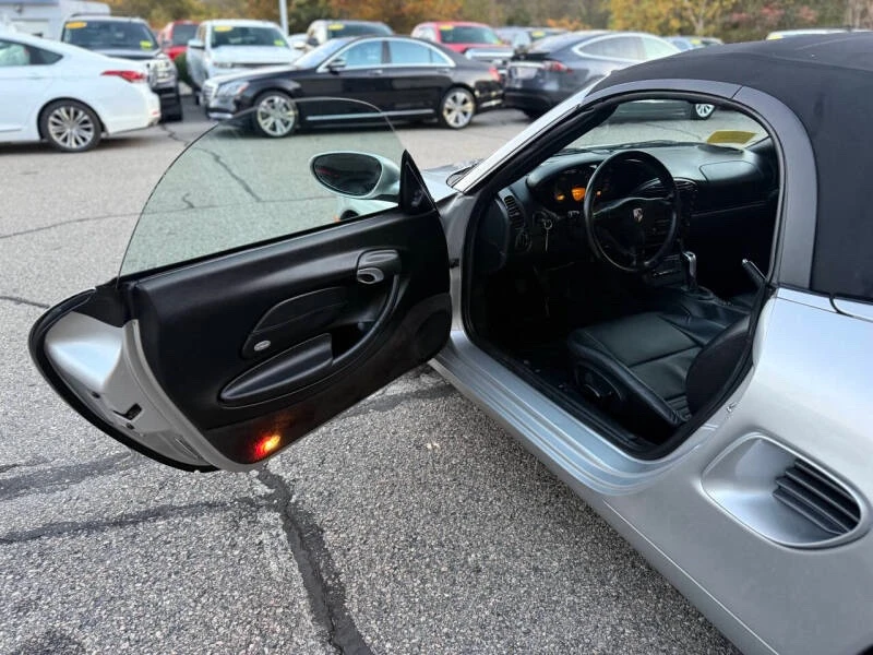 2001 Porsche 986 Boxster - Image 16 of 20