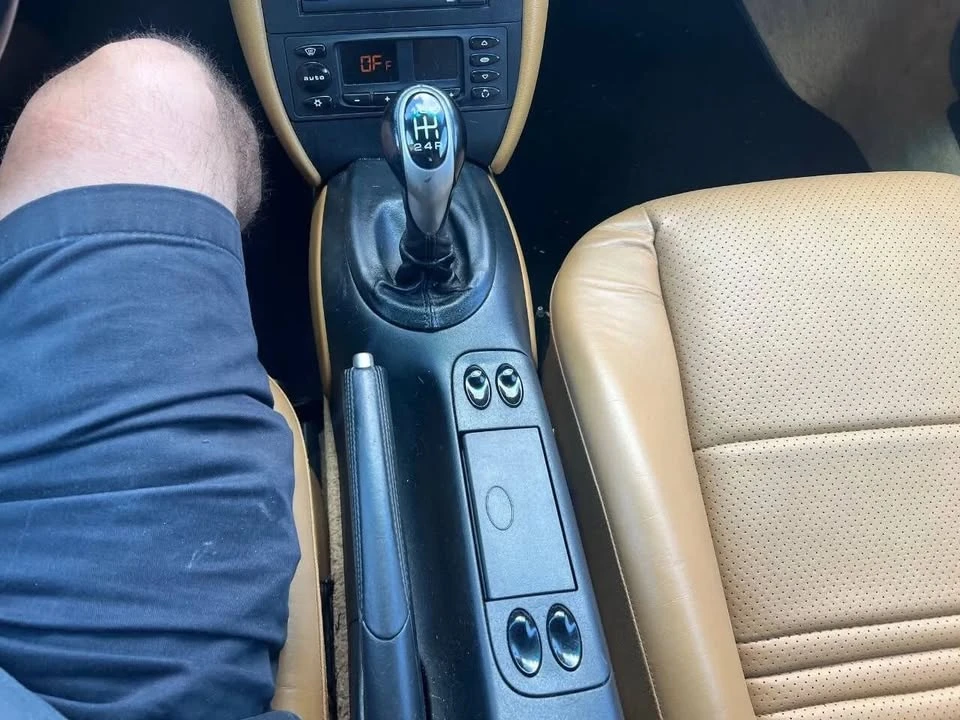 2001 Porsche 986 Boxster - Image 9 of 10