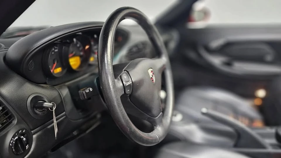 2001 Porsche 986 Boxster - Image 9 of 20
