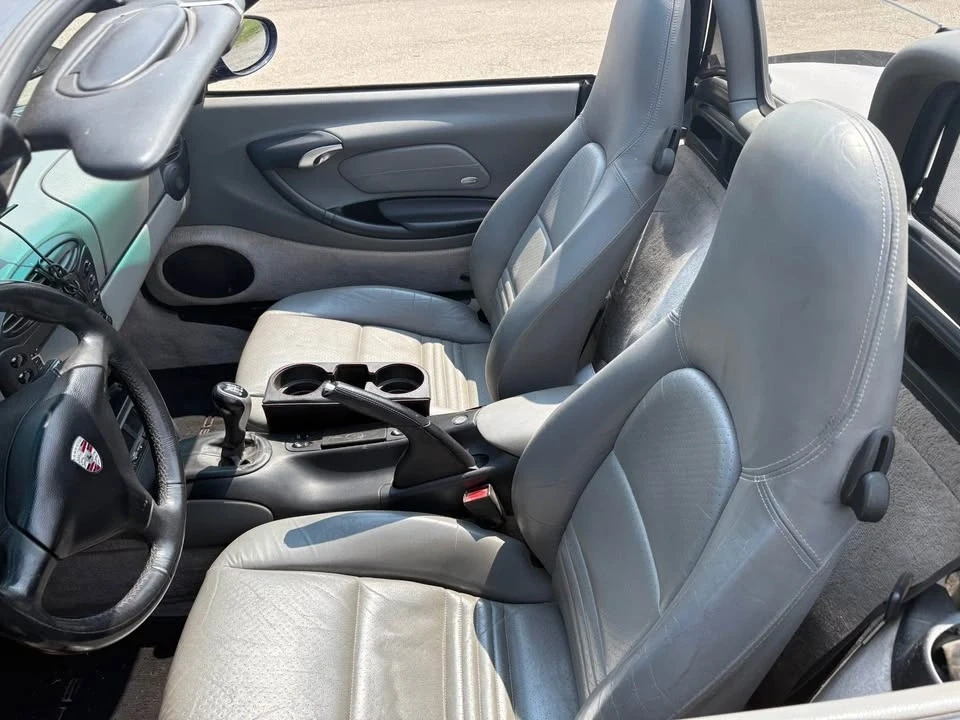 2001 Porsche 986 Boxster - Image 4 of 9