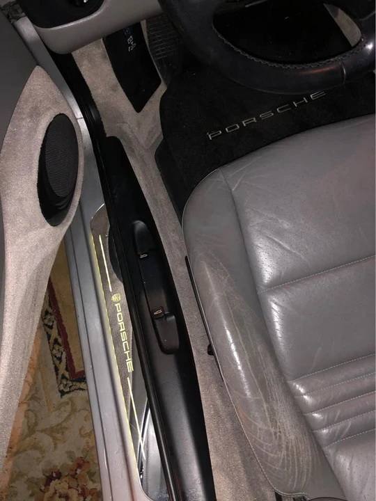 2001 Porsche 986 Boxster - Image 12 of 18