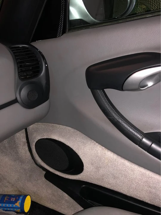 2001 Porsche 986 Boxster - Image 13 of 18