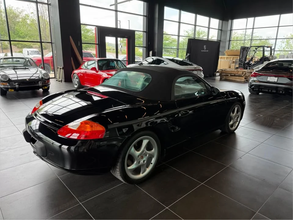 2001 Porsche 986 Boxster - Image 8 of 15