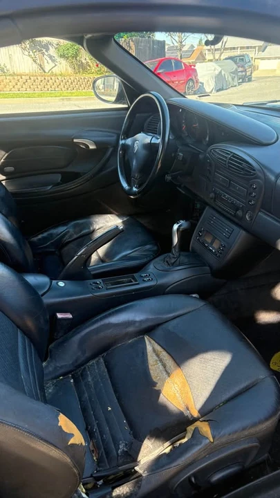 2001 Porsche 986 Boxster - Image 10 of 18