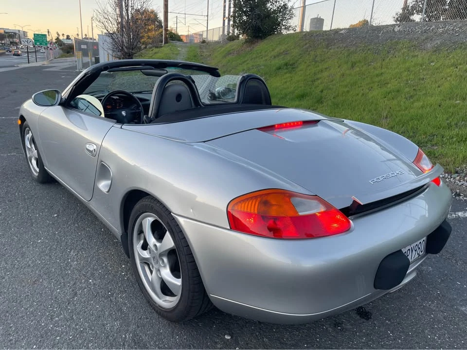 2001 Porsche 986 Boxster - Image 13 of 18
