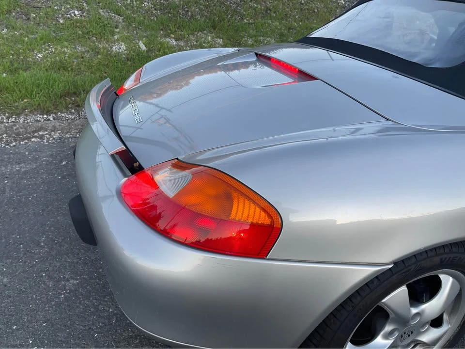 2001 Porsche 986 Boxster - Image 9 of 18