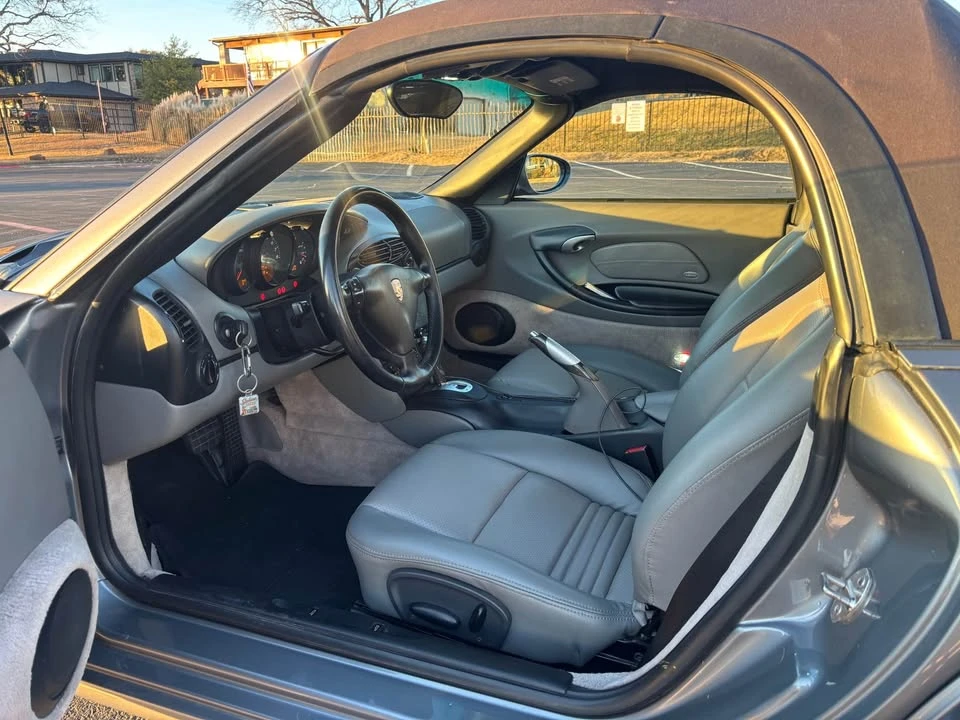 2001 Porsche 986 Boxster - Image 9 of 10