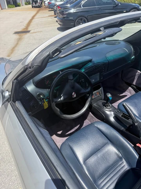 2001 Porsche 986 Boxster - Image 7 of 13