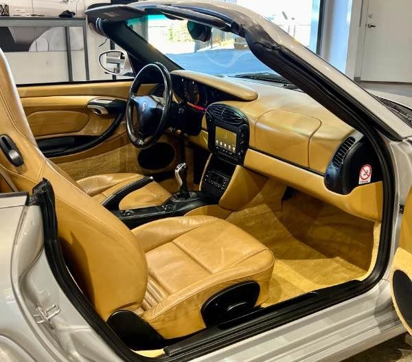 2001 Porsche 986 Boxster - Image 5 of 8