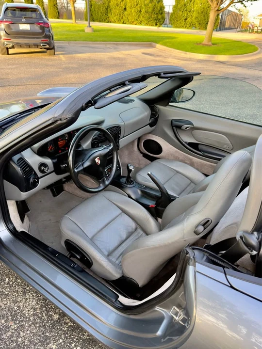 2001 Porsche 986 Boxster - Image 9 of 19