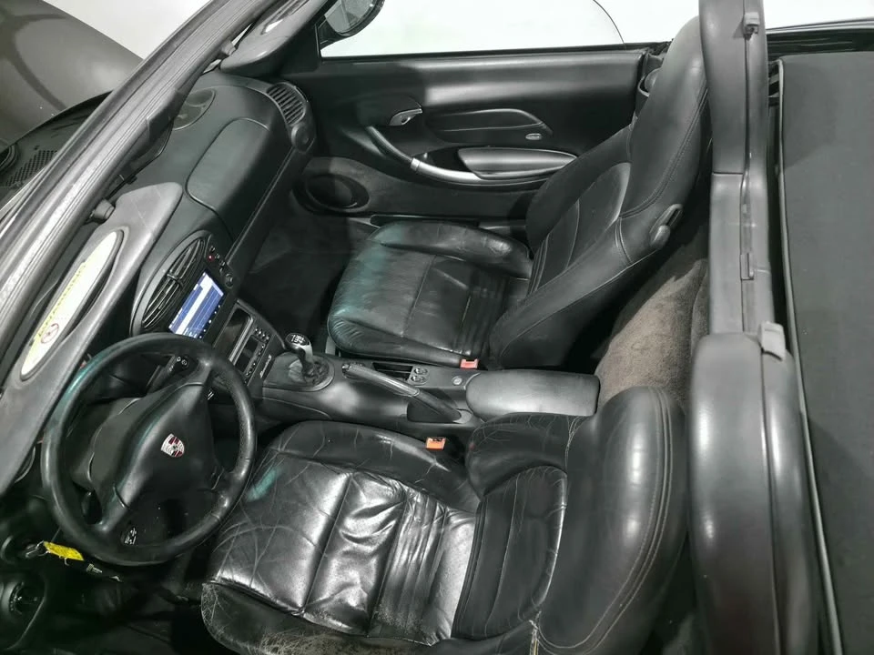 2001 Porsche 986 Boxster S - Image 10 of 17