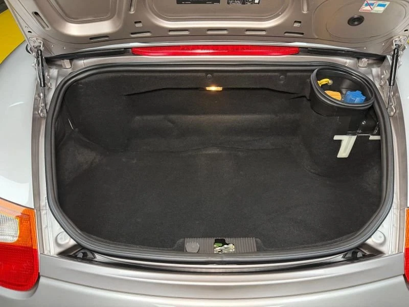 2001 Porsche 986 Boxster S - Image 14 of 19