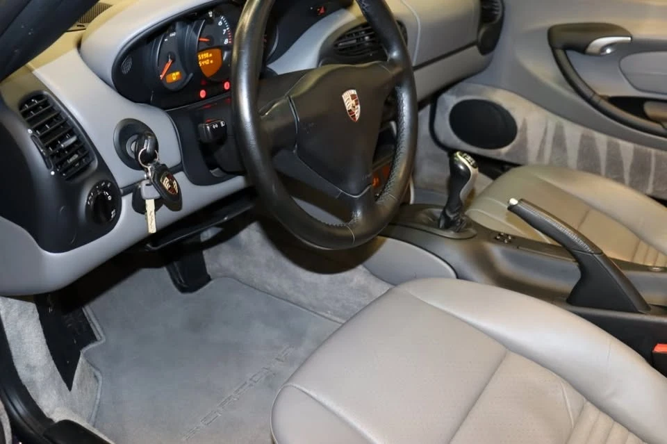 2001 Porsche 986 Boxster - Image 13 of 19