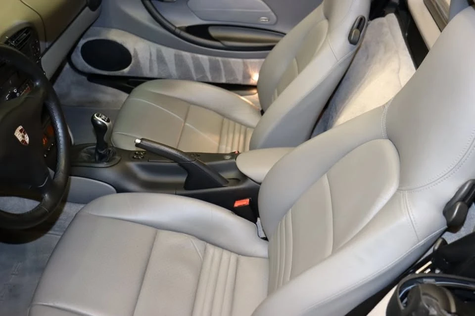 2001 Porsche 986 Boxster - Image 5 of 19