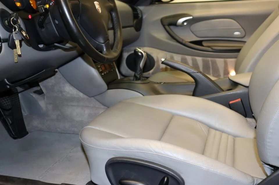 2001 Porsche 986 Boxster - Image 17 of 20