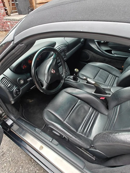 2001 Porsche 986 Boxster - Image 14 of 20