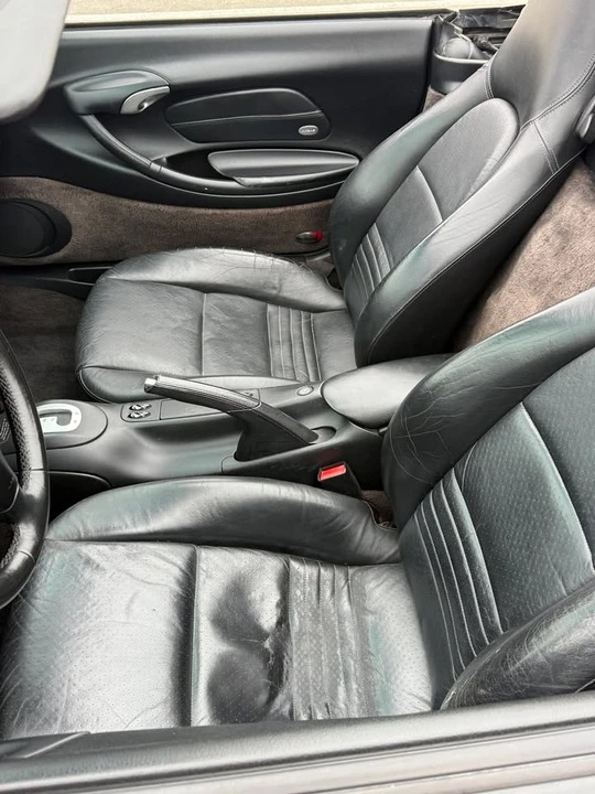 2001 Porsche 986 Boxster - Image 11 of 17