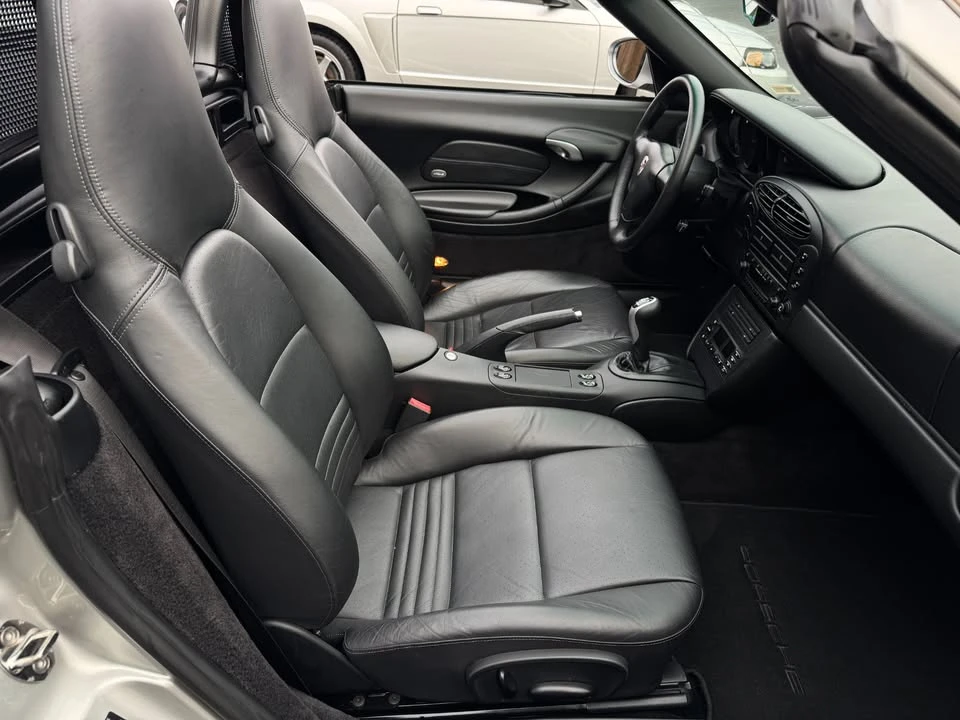 2001 Porsche 986 Boxster - Image 11 of 20