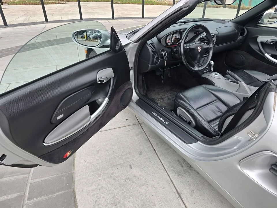 2001 Porsche 986 Boxster S - Image 11 of 16