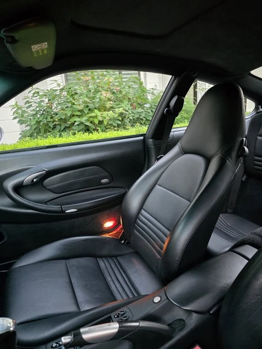 2001 Porsche 996 Carrera - Image 9 of 16