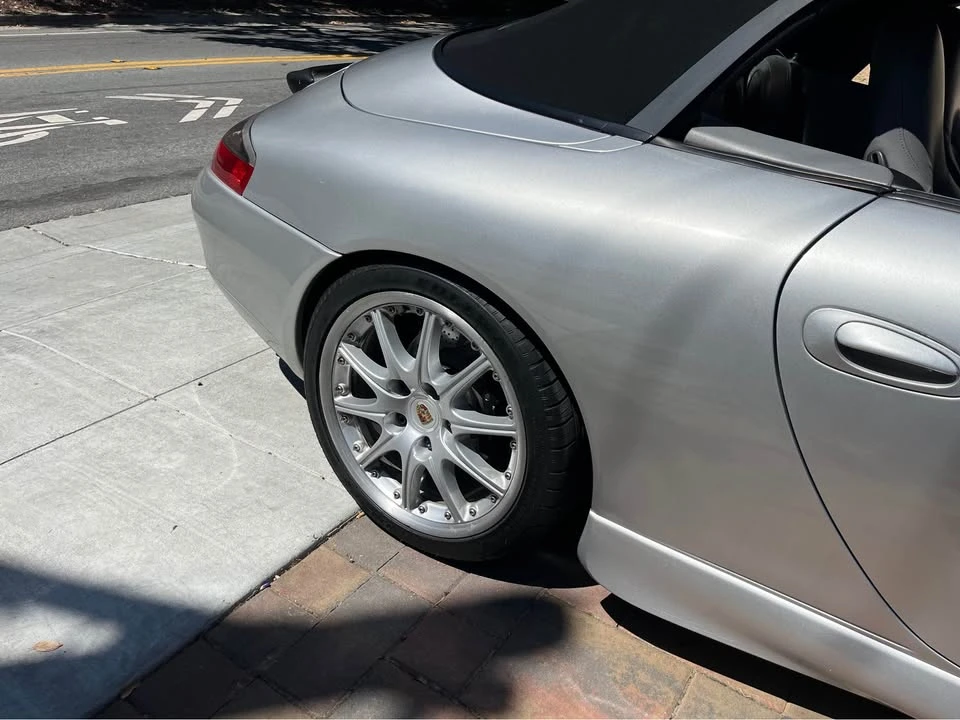 2001 Porsche 996 Carrera - Image 13 of 14