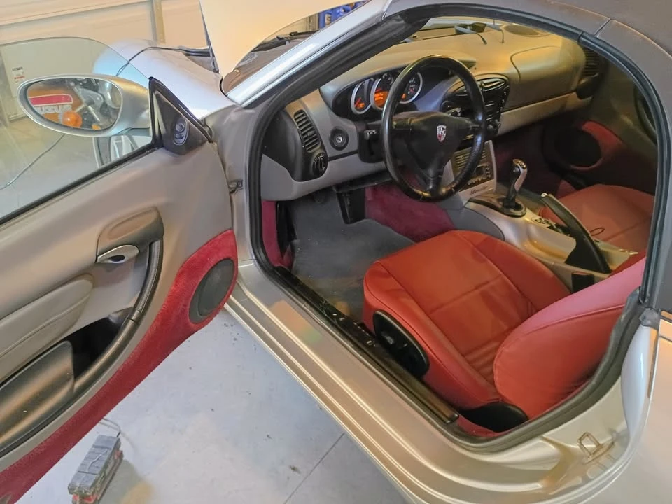 2001 Porsche 986 Boxster - Image 5 of 10