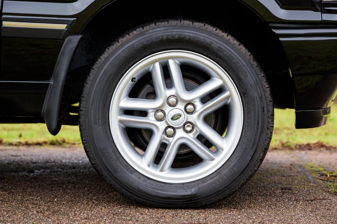 2001 Land Rover Range Rover P38A - Image 6 of 31