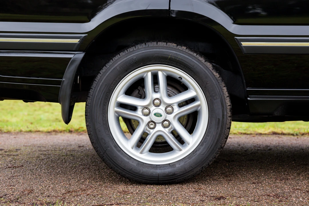 2001 Land Rover Range Rover P38A - Image 9 of 31