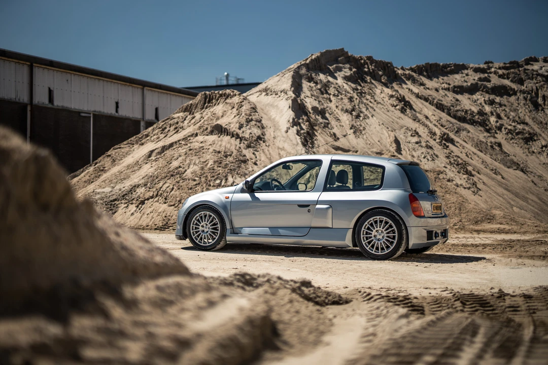2001 Renault Clio 2nd Gen - Image 12 of 31